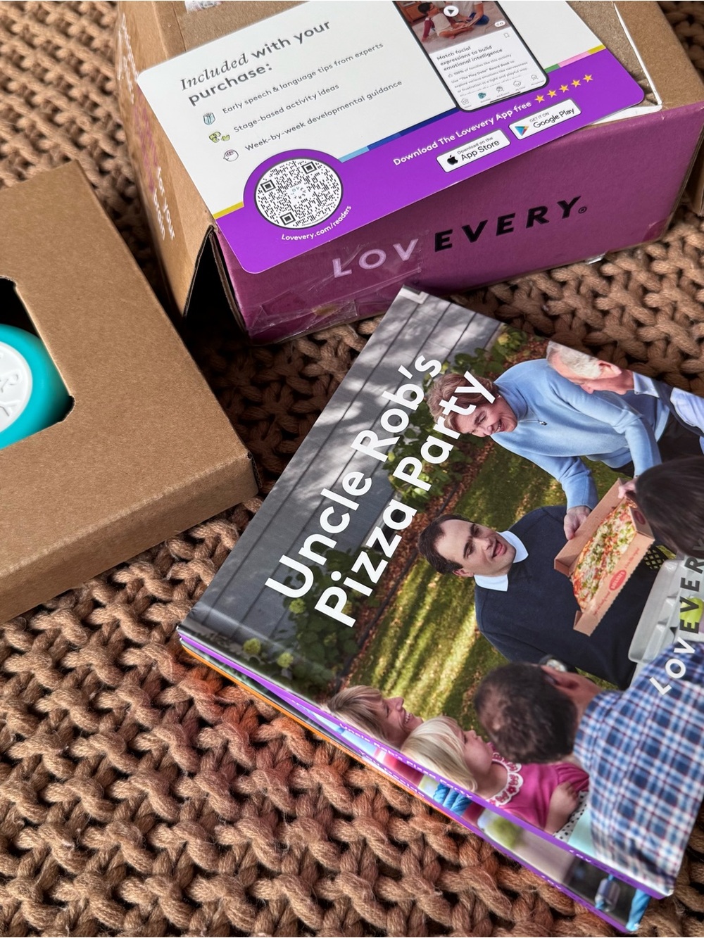 Lovevery Measurement Day Books + Measuring Tape Toy Set Toddler Preschool - Picture 9 of 10